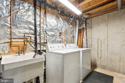 7994 TYSON OAKS CIRCLE, VIENNA, VA 22182