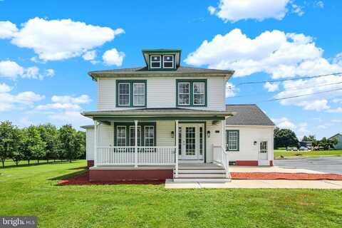 4493 YORK ROAD, NEW OXFORD, PA 17350