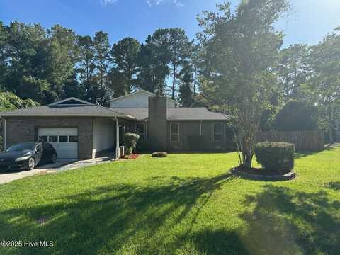 1113 Pine Valley Road, Jacksonville, NC 28546