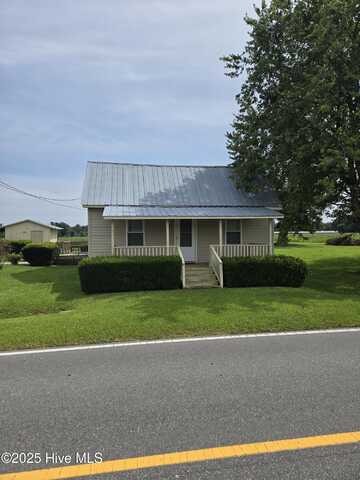 123 Luther Banks Road, Richlands, NC 28574