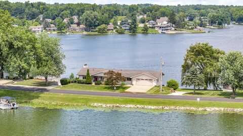 11144 Pinewood Drive, Jerome, MI 49249