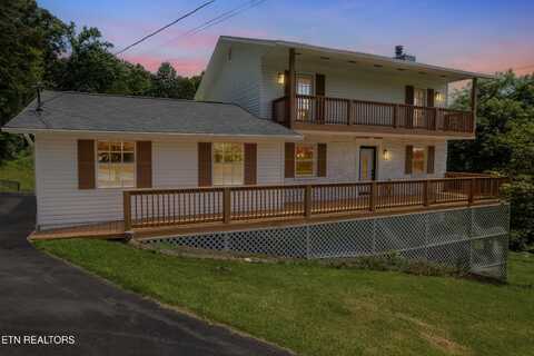 2004 Plumb Ridge Rd Rd, Knoxville, TN 37932