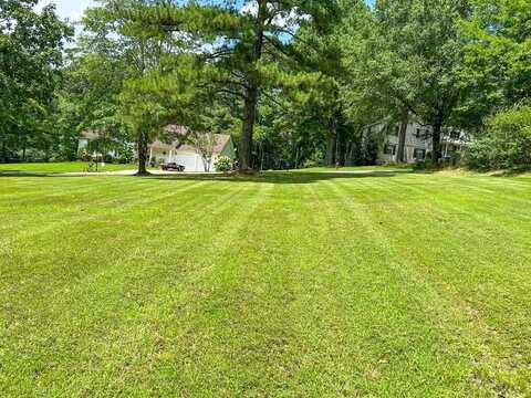 Hawkins Ln, HUNTINGDON, TN 38344