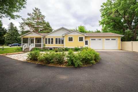 1627 11th St, Cody, WY 82414