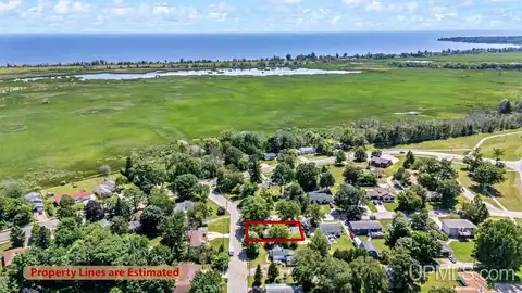 2204 S 26th, Escanaba, MI 49829