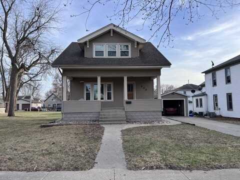806 10TH ST, Sheldon, IA 51201