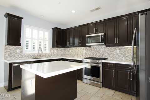 615 Halifax Lane, Oxnard, CA 93035