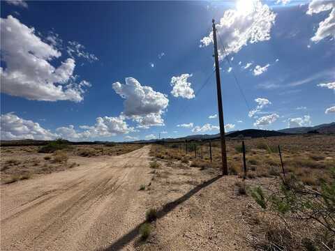 2950 E Calle Caliente, Kingman, AZ 86409