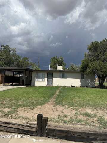1509 Stull Drive, Las Cruces, NM 88001