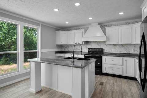 60 WHITTEMORE Rd, Jasper, AL 35504