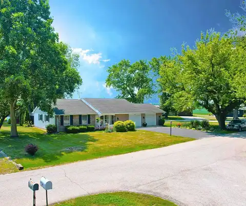 565 S Plateau Trail, Monticello, IN 47960