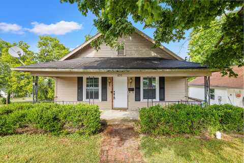 655 Beaumont Avenue, Harrodsburg, KY 40330