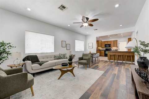 825 Elm Avenue, Yukon, OK 73099