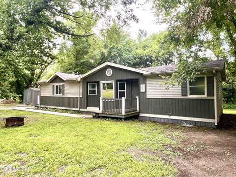 202 Chitwood Street, Carl Junction, MO 64834