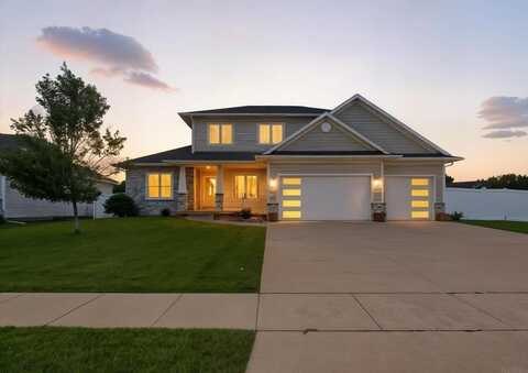 1809 Vera Way, Cedar Falls, IA 50613