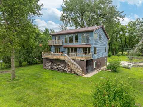 1726 Cottage Row Road, Cedar Falls, IA 50613