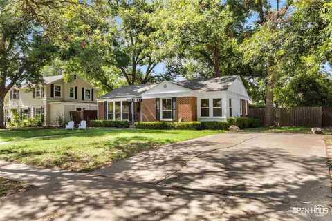 2410 CAMBRIDGE AVENUE, Wichita Falls, TX 76308