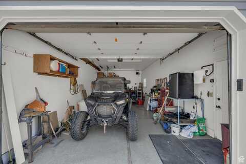 3820 FOXGLEN, Roy, UT 84067