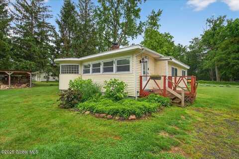 108 State Route 67, White Creek, NY 12057
