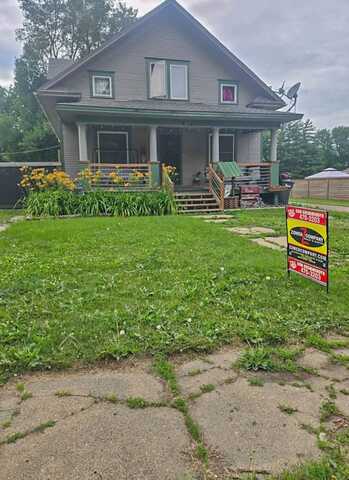 1415 Division St., Hull, IA 51239