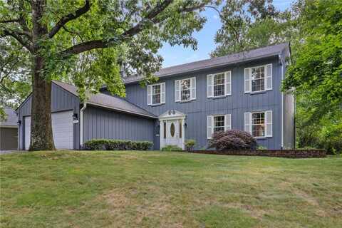 215 Lafayette Dr, Cranberry Twp, PA 16066