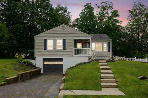 1575 Ridgeway Drive, Springfield, OH 45506