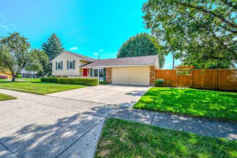 1138 Edgebrook Avenue, New Carlisle, OH 45344
