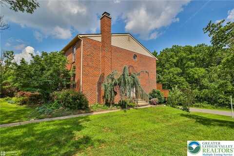 1862 Georgia Drive, White Hall, PA 18052