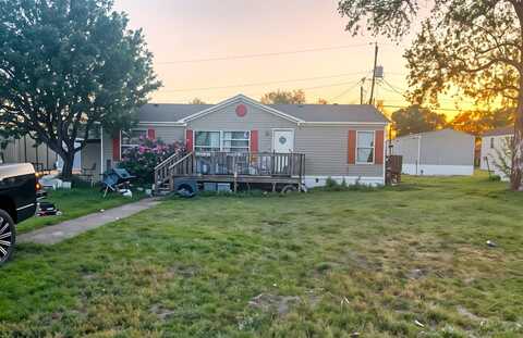 170 TONKAWA TRAIL, LOCKHART, TX 78644