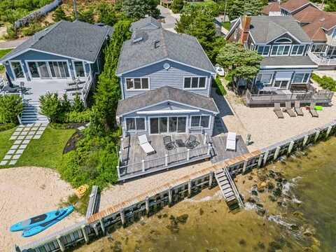 4235 Camp Mineola Road, Mattituck, NY 11952