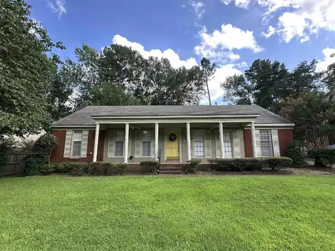 8009 FARMINGTON, Germantown, TN 38138