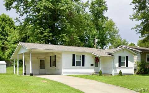 2512 Masters Drive, Cape Girardeau, MO 63701