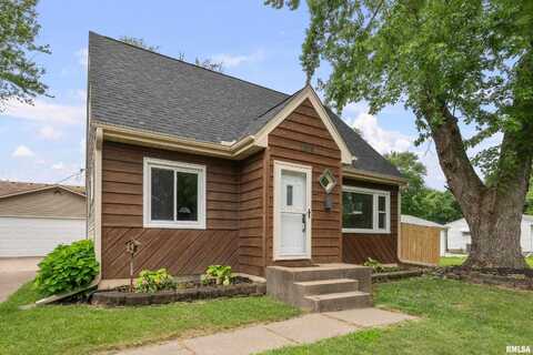 1815 LINCOLN Road, Bettendorf, IA 52722