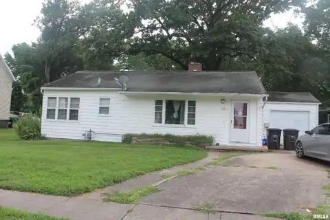 813 N JAMES Street, Carbondale, IL 62901