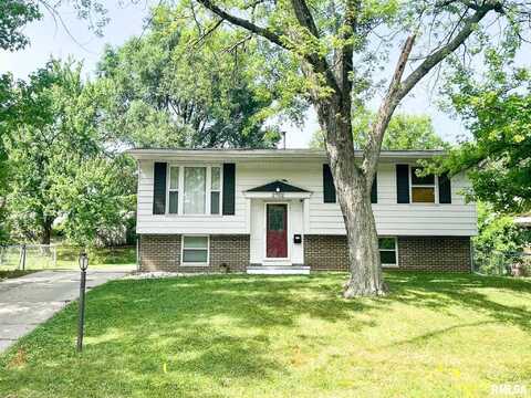 3702 W PAGEWOOD Drive, Peoria, IL 61615