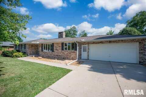 470 E HAZELWOOD Street, Morton, IL 61550