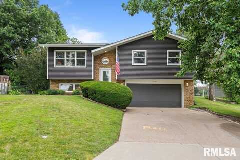 2401 W DALE Court, Bettendorf, IA 52722