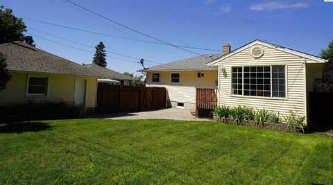 1010 NW Clifford, Pullman, WA 99163