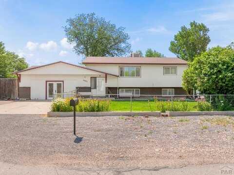 1505 Center Ln, Pueblo, CO 81006