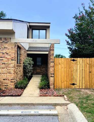 2838 Villager Cir, Pensacola, FL 32504