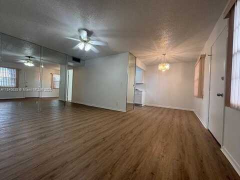 13550 SW 6th Ct, Pembroke Pines, FL 33027