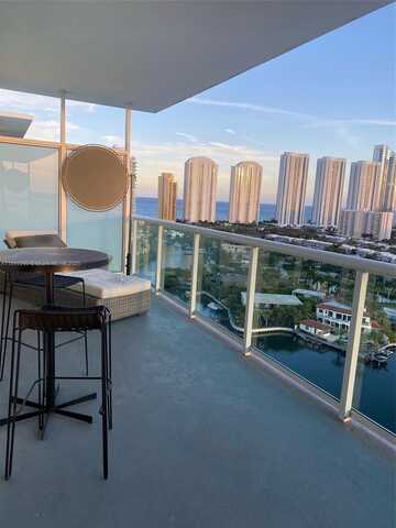 400 Sunny Isles Blvd, Sunny Isles Beach, FL 33160