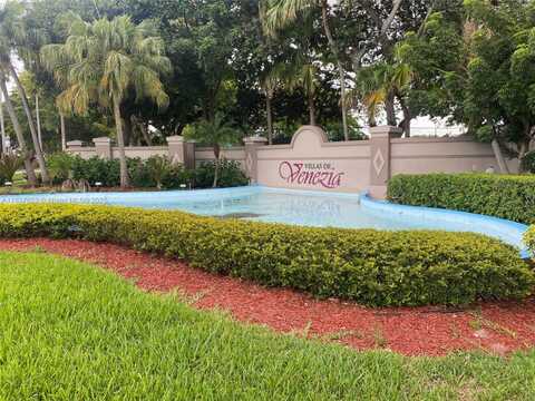 9943 Nob Hill Ln, Sunrise, FL 33351