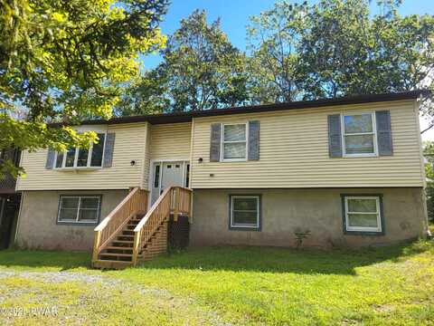 800 Fetlock Court, Lords Valley, PA 18428