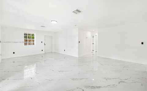 10520 SW 160th St, Miami, FL 33157