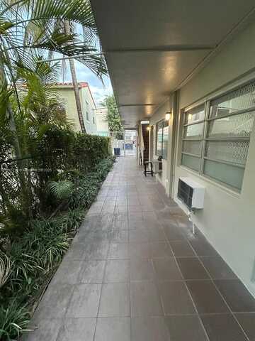 921 Meridian Ave, Miami Beach, FL 33139