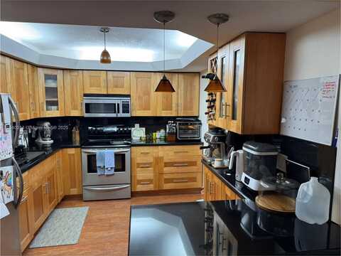 7711 SW 56th St, Miami, FL 33155