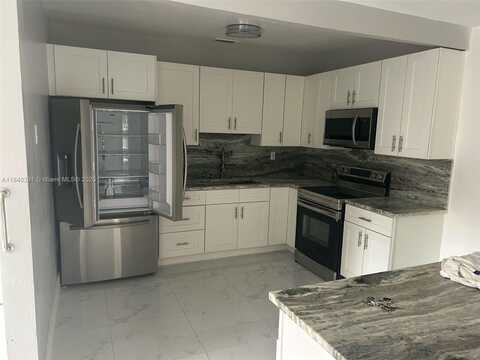 3770 NW 197th St, Miami Gardens, FL 33055