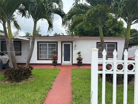 821 E 13th St, Hialeah, FL 33010