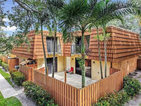135 Heritage Way, West Palm Beach, FL 33407